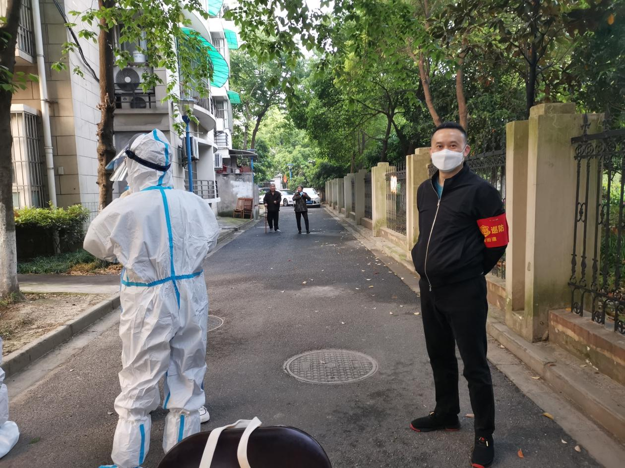 qm球盟会网站党员、员工积极协助参加核酸检测工作