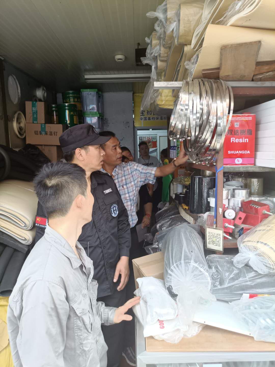 球盟会市场开展夏季消防安全检查