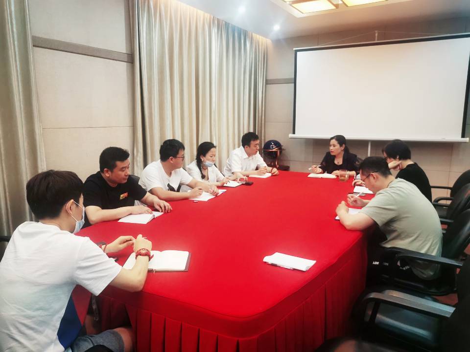   球盟会小贷召开6月份月度例会暨年中经营分析会议