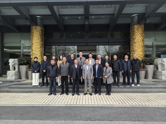 学以共进，习以致远——qm球盟会网站赴中宙控股集团进行参观交流学习