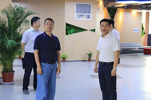 20160818拱墅区委常委、组织部李炜莅临杭州球盟会文创集团总部调研指导 (3).jpg