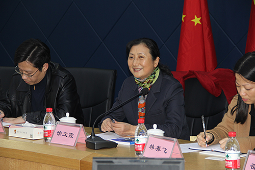 20171208市投资促进局党组副书记徐文霞莅临球盟会文创集团调研 (1).jpg