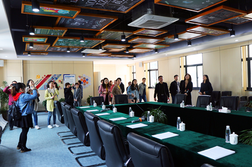 20190404合肥高新区长宁社区来庐阳球盟会文创园考察学习  (2).jpg