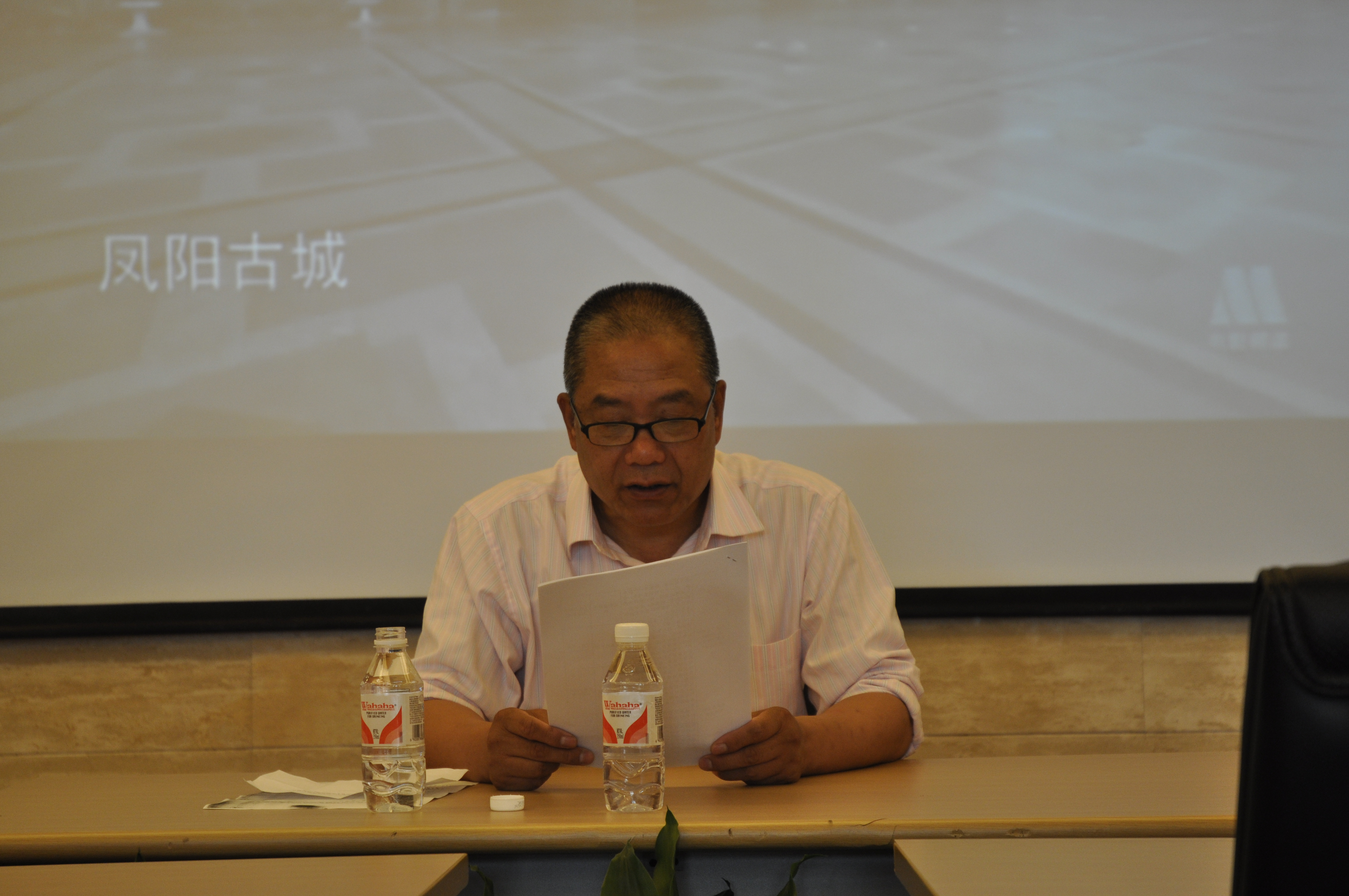 2014-5-8 党员学习 (1).JPG 2014-5-8 党员学习 (1).JPG