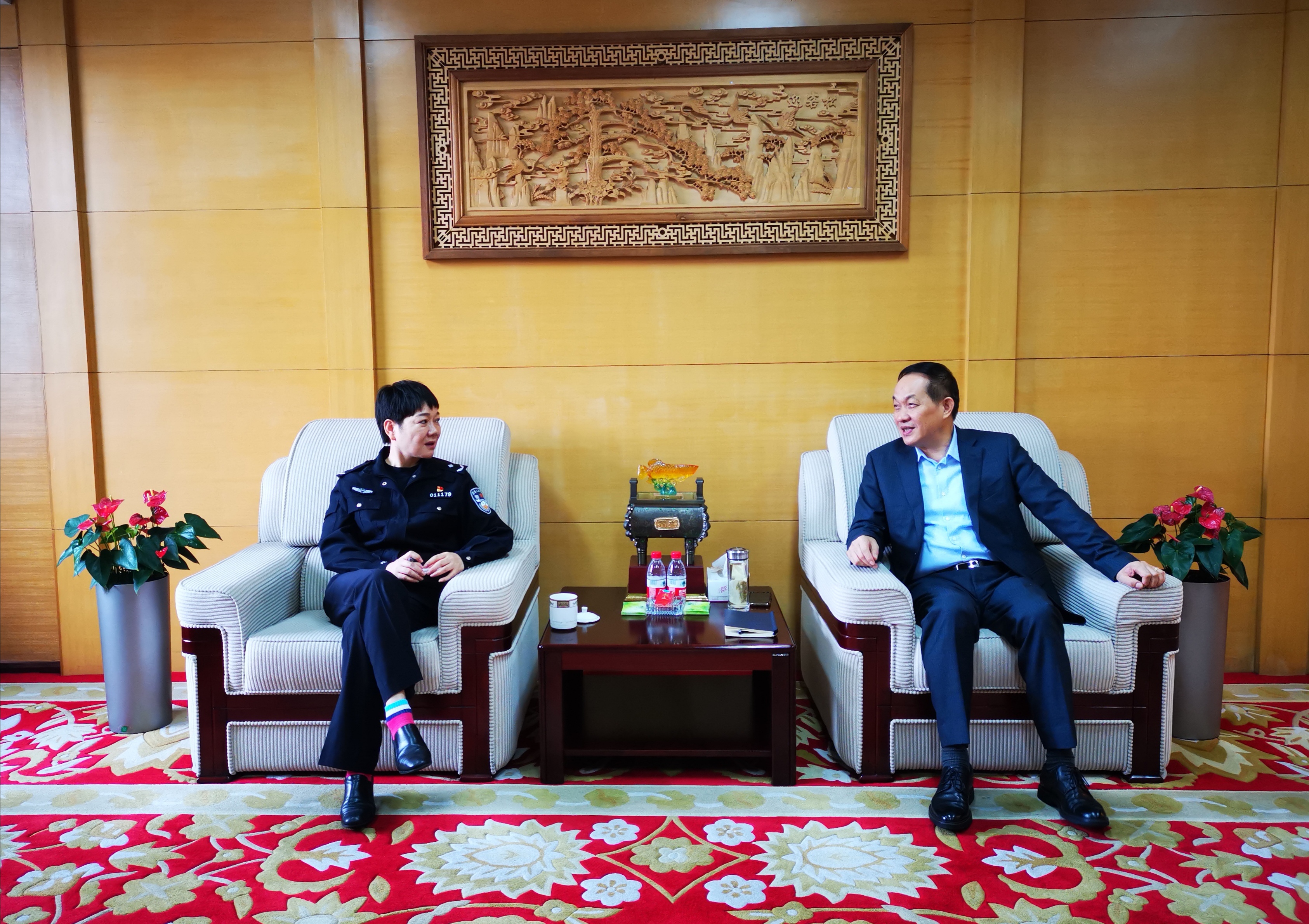 拱墅区公安分局领导莅临集团走访.jpg 拱墅区公安分局领导莅临集团走访.jpg