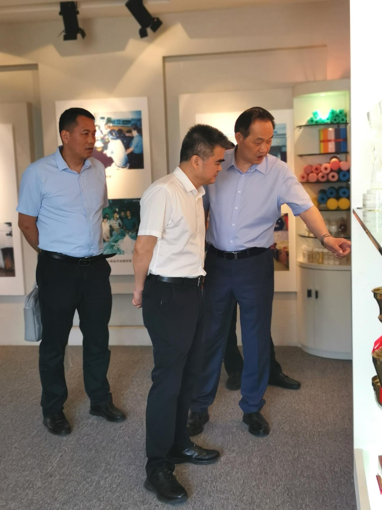 图片2.png 图片2.png