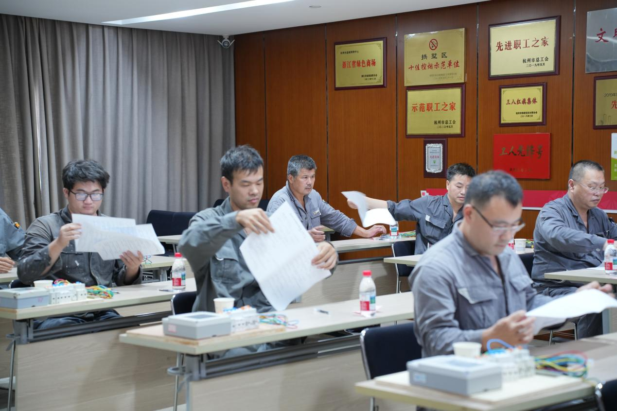 图片1.png 图片1.png